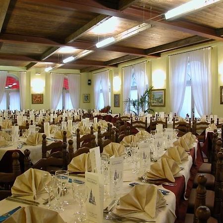 Hotel La Cupola Новара Экстерьер фото